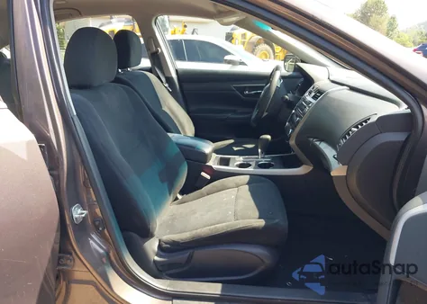 2015 Nissan Altima 2.5/2.5 S/2.5 Sl/2.5 Sv из США, поврежденный, VIN 1N4AL3AP3FC297013